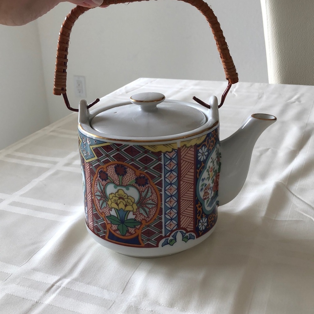 Vintage Imari Ware teapot